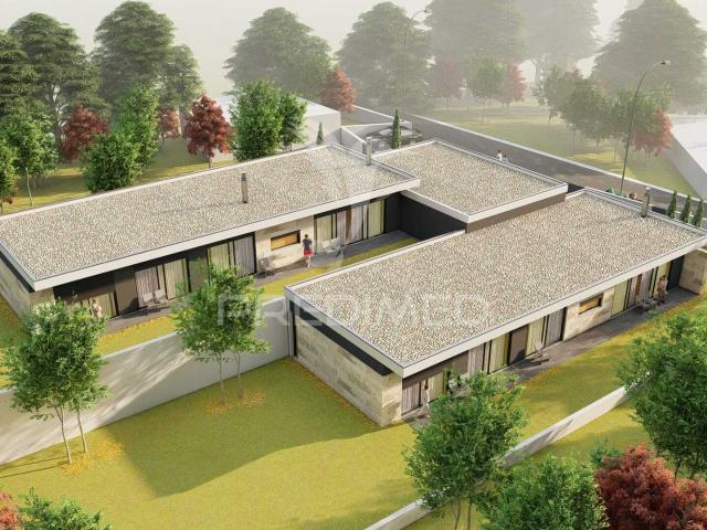 MORADIA T3 TÉRREA