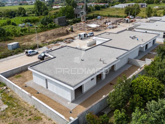 MORADIA T3 TERREA, AMARES NOVO