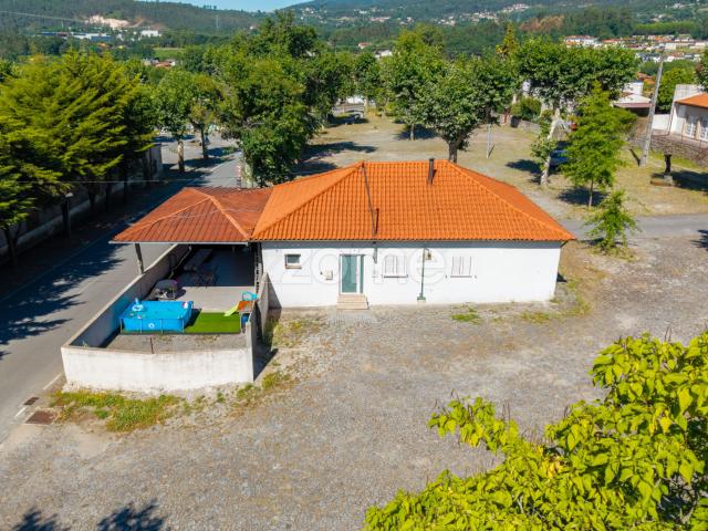 Moradia T3 térrea em Vila Verde