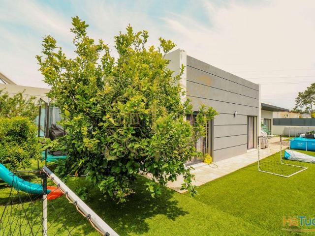 Moradia T3 Térrea Isolada Com Garagem Box Oportunidade | 26084091128