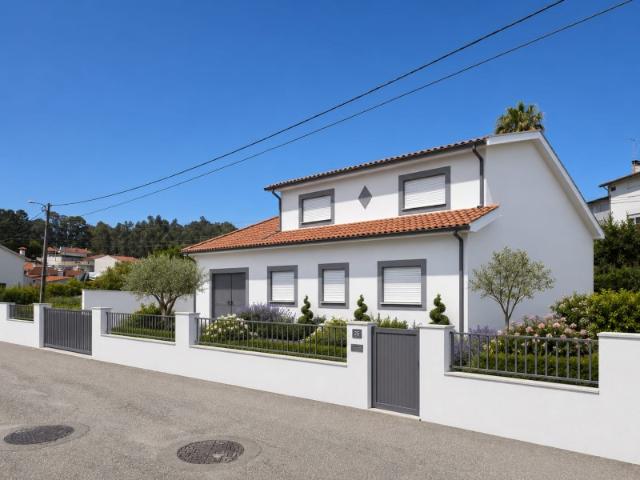 Moradia T3 Totalmente Renovada em Eixo O Projeto à Sua Medida!