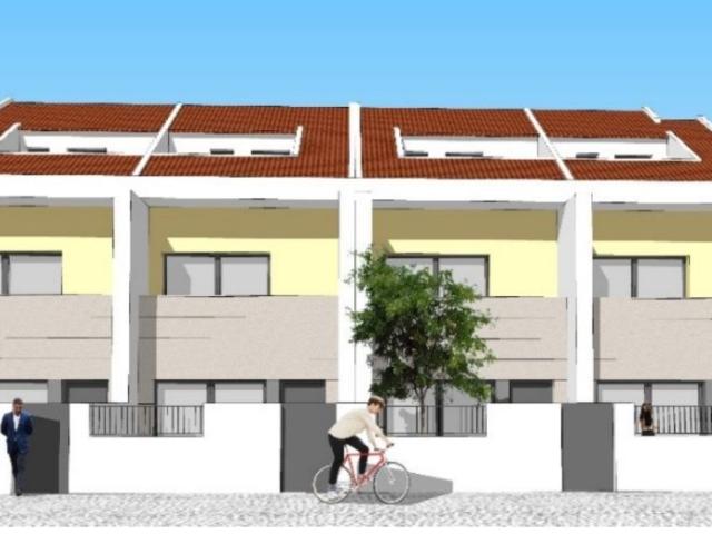Moradia T3 triplex