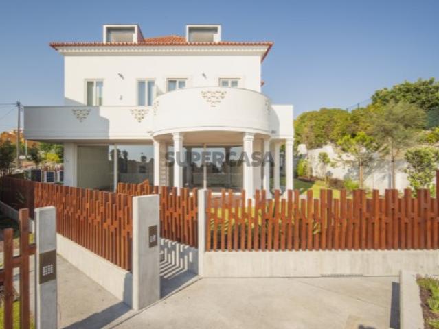 Moradia Geminada junto à Praia