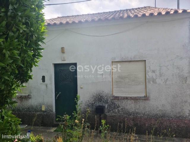 Moradia T3 Trrea localizada na freguesia da Asseiceira