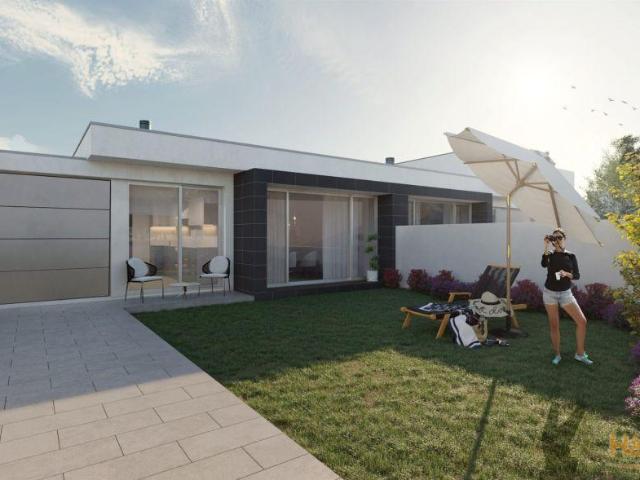 Moradia T3 Venda em Oliveirinha,Aveiro | 26064082839