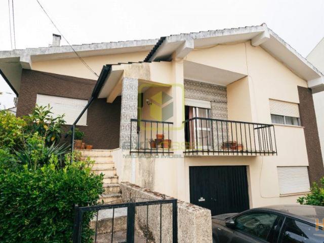 Moradia T3 Venda em Santo António dos Olivais,Coimbra | 26064091917