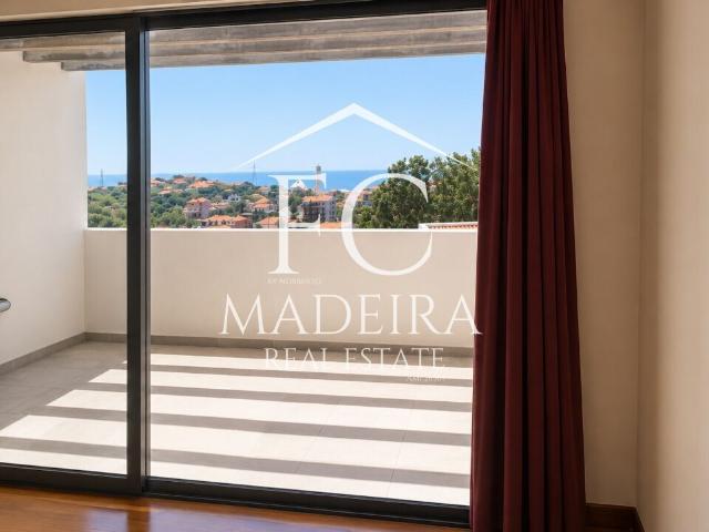 Moradia T3 Vista Mar Câmara de Lobos Terraço e Churrasco
