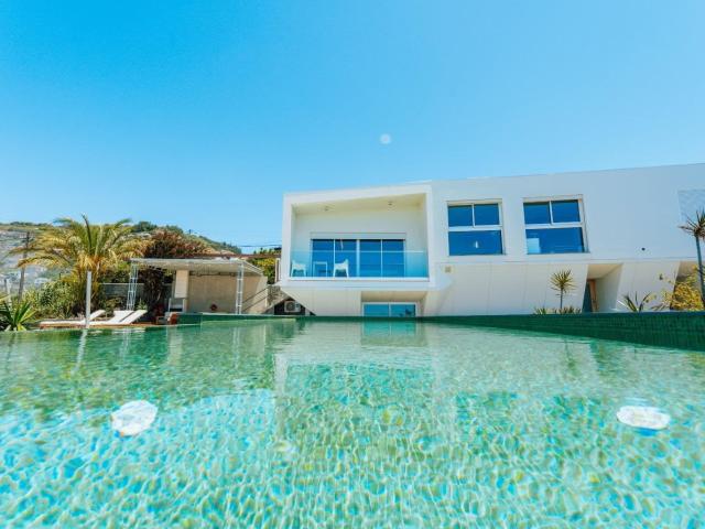 Moradia T3 Vista Mar | Piscina Infinita