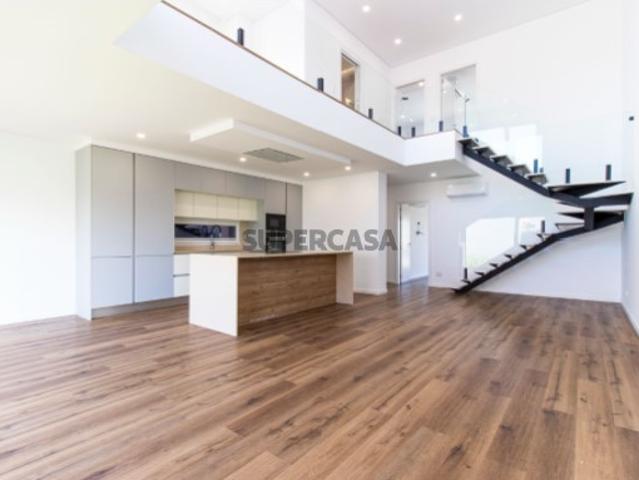Moradia T3 +1 c/ piscina na Lagoa Albufeira