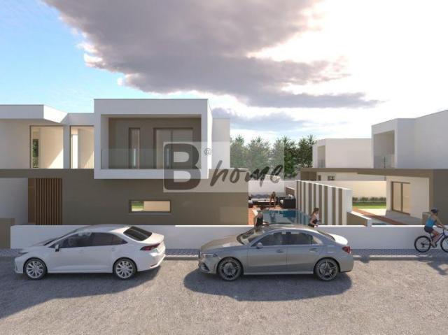Moradia T3 + 1 com piscina na Aroeira | 26074068816