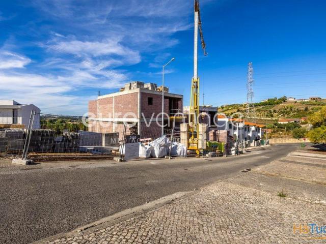 Moradia T3na Vila da Batalha | 26064023133