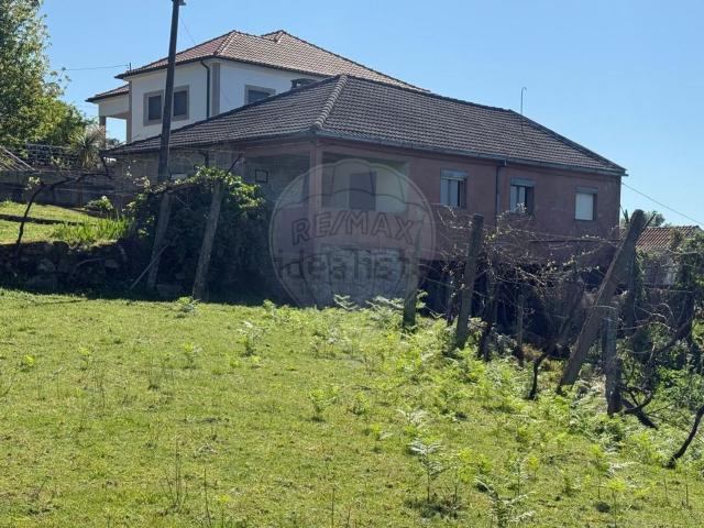 Moradia, Távora Santa Maria