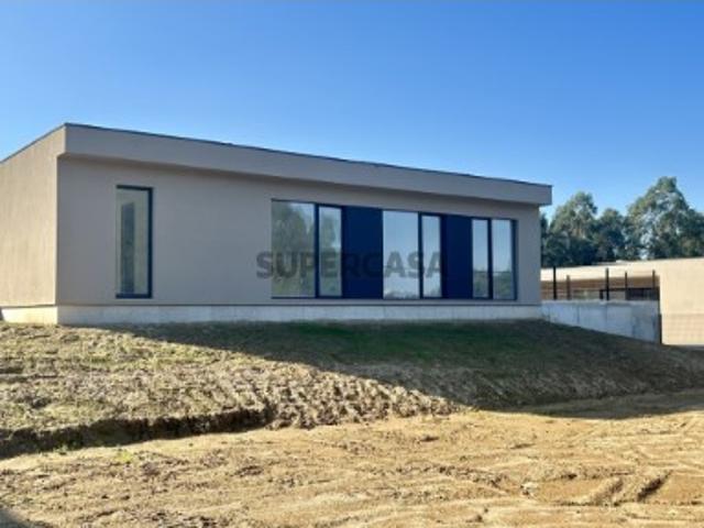 Moradia Térrea 4 frentes c/ piscina em Matosinhos, Leça do Balio