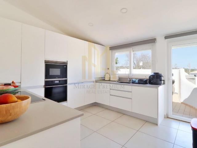 Moradia Térrea T3 totalmente remodelada, Praia da Luz, Lagos 100m² Luz