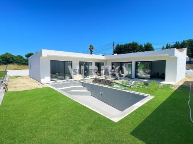 Moradia Térrea T3 com Piscina PRONTA