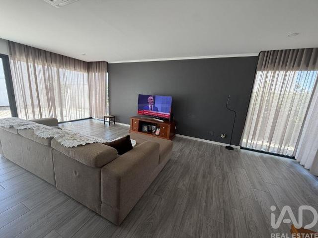 Moradia térrea T3 em Grândola e Santa Margarida da Serra de 167,8 m²