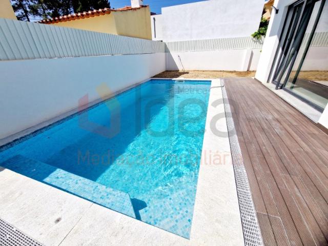Moradia Térrea T3 Isolada com Piscina | Em Construção Redondos, Fernão Ferro