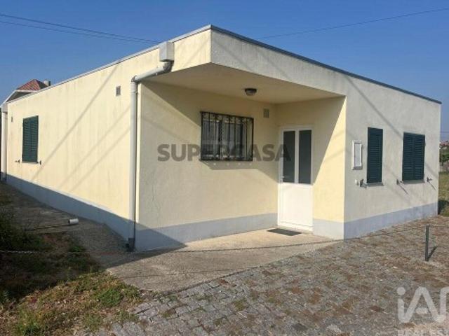 Moradia térrea T2 em Antas de 67 m²