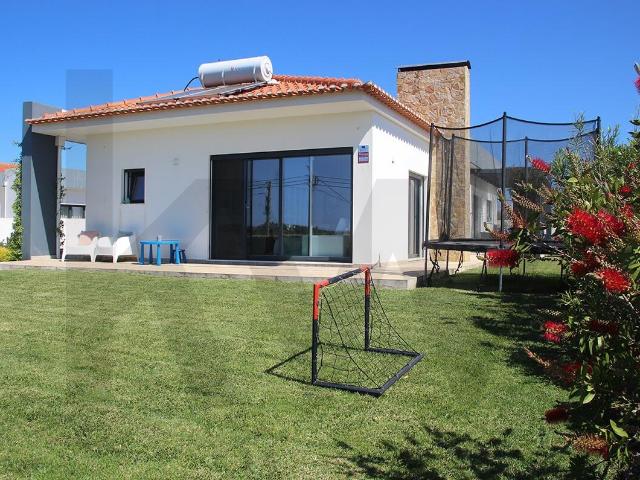 EXCLUSIVO VILLA T4 COM PISCINA E JARDIM ERICEIRA