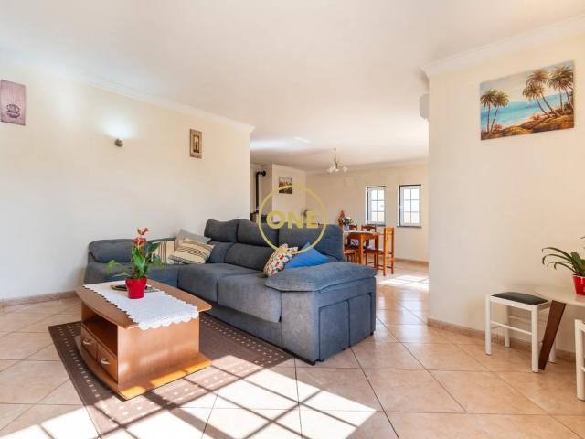 Moradia Térrea T3+1 Guia, Albufeira
