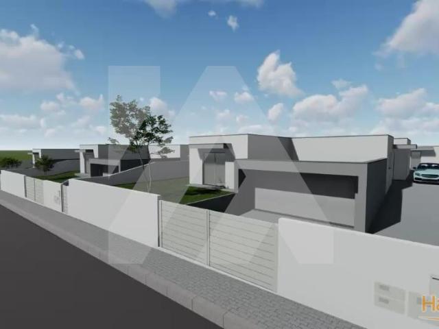 MORADIA TÉRREA T3+1 TRAVANCA | 25063953157
