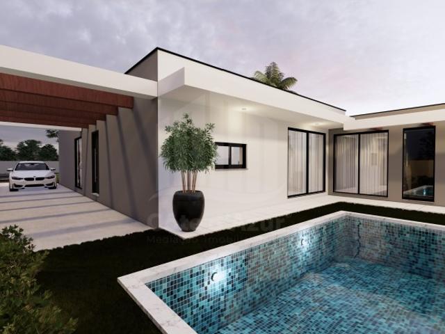 Moradia Térrea T4 com Piscina em fase de construção