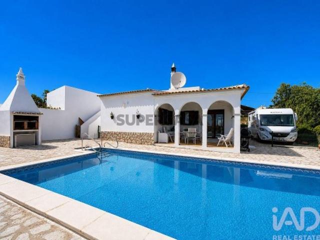 Moradia térrea T4 em Conceição e Cabanas de Tavira de 129,45 m²
