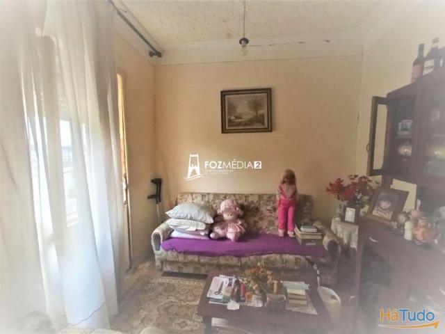 Moradia térrea com garagem para recuperar, centro do Paião. | 26063387462