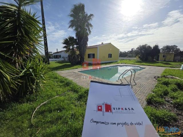 Moradia térrea com piscina em lode de 3220 m2 | 26064066143