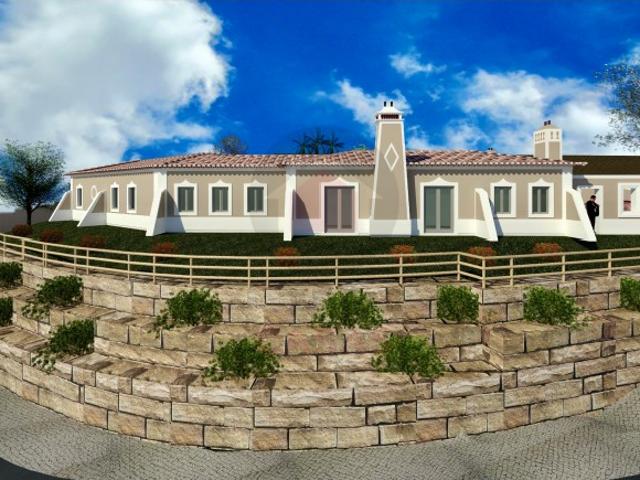 Moradia Térrea de Estilo Tradicional nas Proximidades das Caldas da Rainha