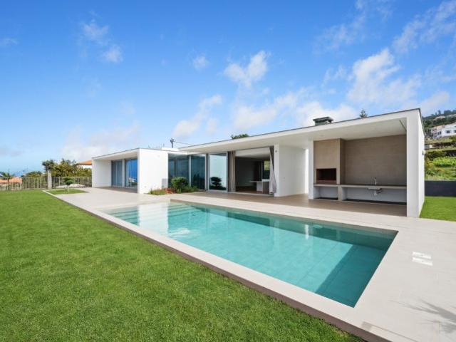 Moradia Térrea de Luxo | Calheta 170m² Estreito Da Calheta