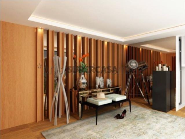 Moradia Térrea de Luxo T5 Com Piscina