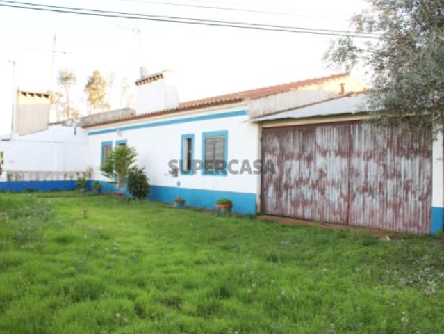 MORADIA TÉRREA EM ARCOS A 6 KM DE ESTREMOZ