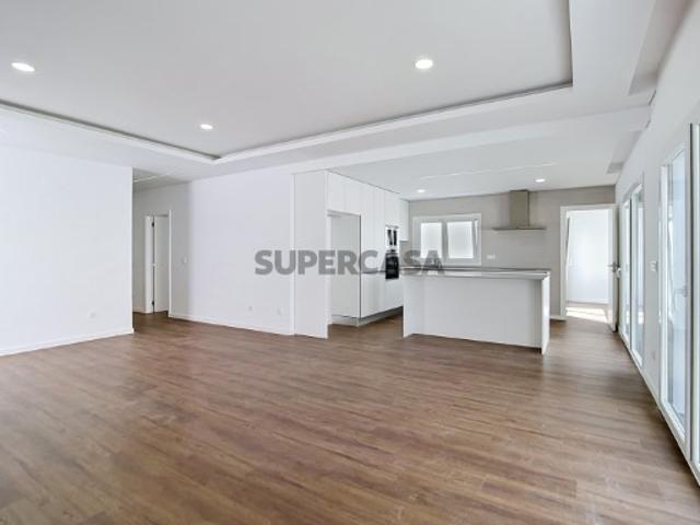 Moradia Térrea independente T3 com pérgula 20m2, Fernão Ferro