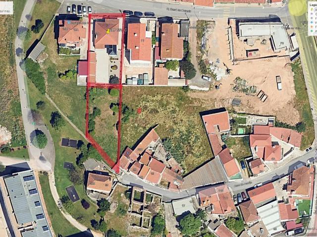 Moradia Térrea, isolada, com Terreno adjacente num total de 1107 m2, em Porto Salvo Oeiras