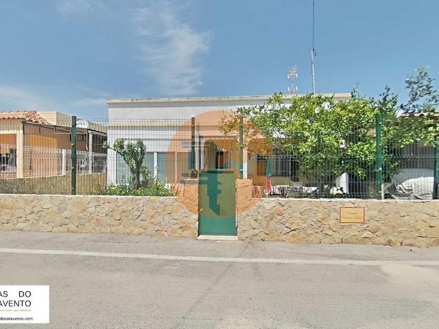 Moradia térrea isolada vista mar com snack bar serviços em altura castro marim algarve
