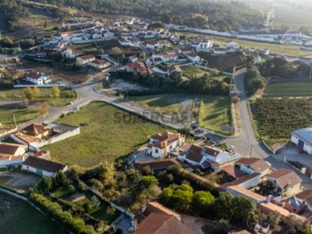 Moradia Térrea Moderna com Piscina | Torres Vedras