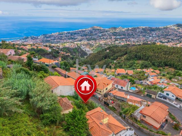 Moradia Térrea para recuperar no Monte | Funchal