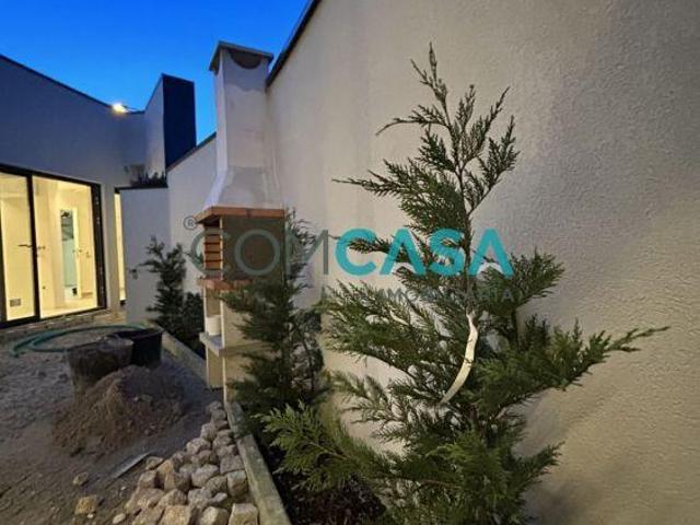 Moradia | Térrea | pátio | V3 Suites | Matosinhos | 26084073886