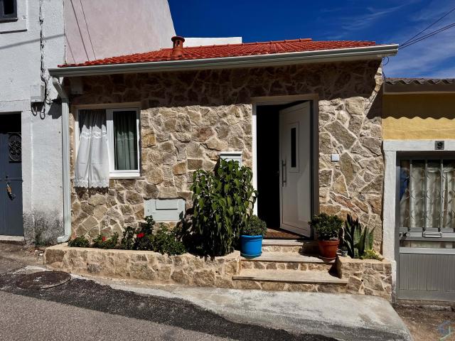 Moradia Térrea Remodelada | T1 | Torres Novas