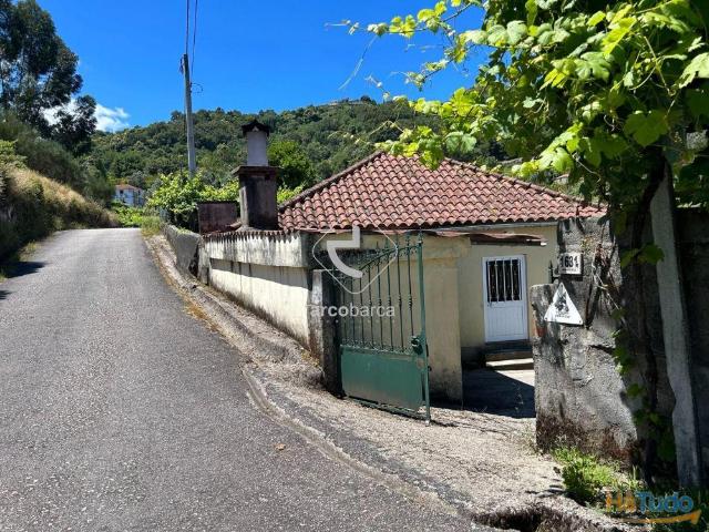 Moradia tipo casa de campo, evolutiva para T3, Senharei, Arcos de Valdevez | 25053762176