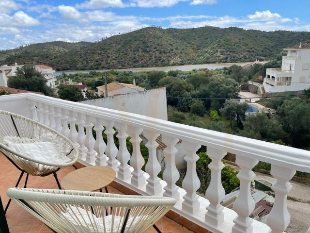 Moradia Típica T1+1 em Alcoutim com Vista para o Rio Guadian. 98m² Alcoutim e Pereiro