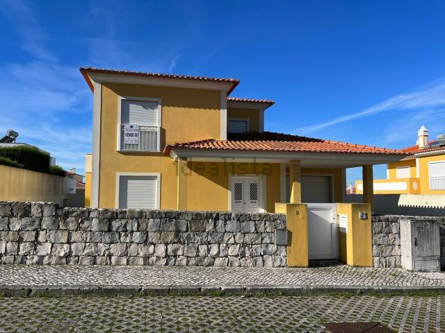 Moradia, Tornada e Salir do Porto