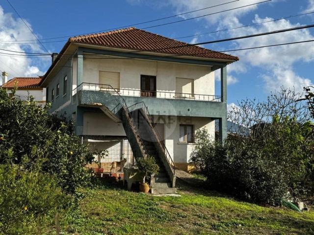Moradia, Torres Vedras e Matacães