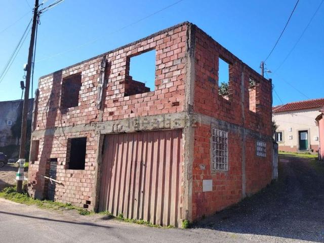 Moradia, Torres Vedras e Matacães