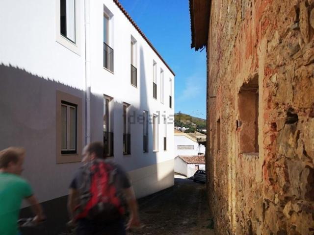 Moradia, Torres Vedras e Matacães