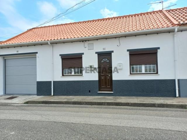 Moradia totalmente renovada