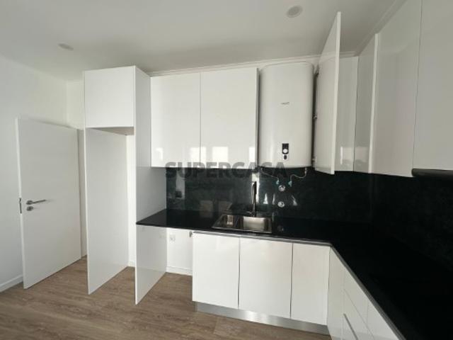 Moradia totalmente renovada, Ericeira