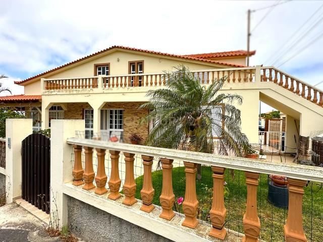 Moradia tradicional T4 Porto Santo