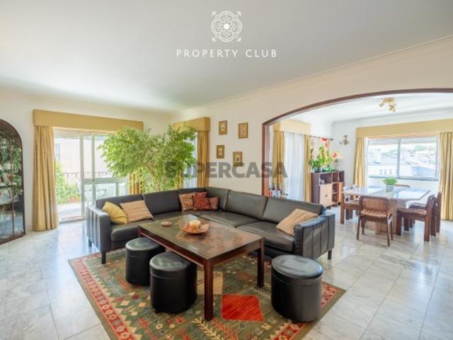 Moradia Triplex T6 em Cascais